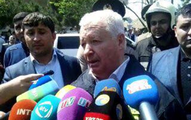 yanan-binadan-butun-sakinler-cixarilib-