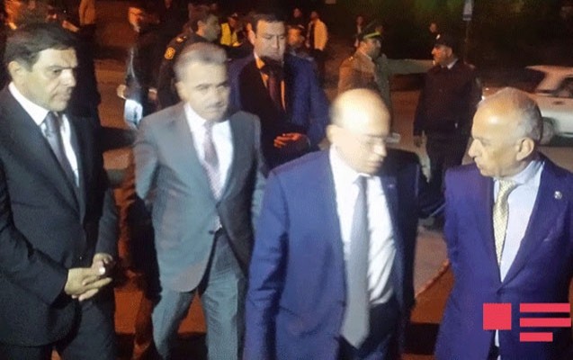 kemaleddin-heyderov-ve-zeynal-nagdeliyev-yangin-yerinde