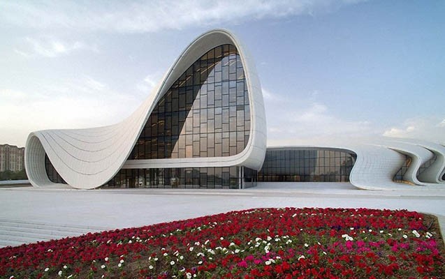 heyder-eliyev-merkezi-konsertleri-legv-etdi