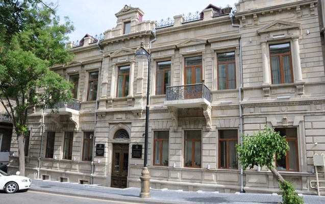 fransada-yasayan-azerbaycanlilar-beyanat-yaydi