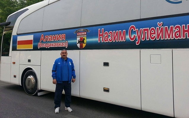 nazim-suleymanovun-avtobusu-