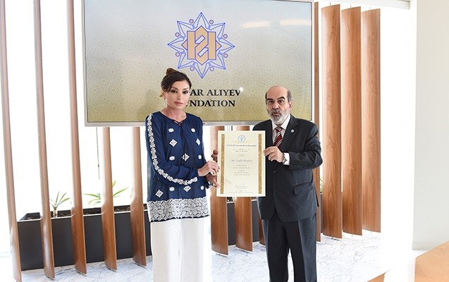 leyla-eliyevanin-diplomu-birinci-lediye-teqdim-edildi-