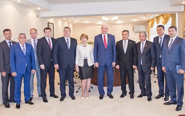 hesterxandan-gelen-qonaqlar-icra-bascisi-ile-gorusdu-