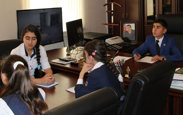 sagirdler-icra-hakimiyyetinde-rehber-olublar-