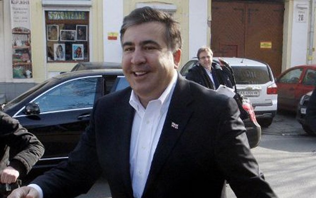 saakasvilinin-mehkemesi-kecirilib-