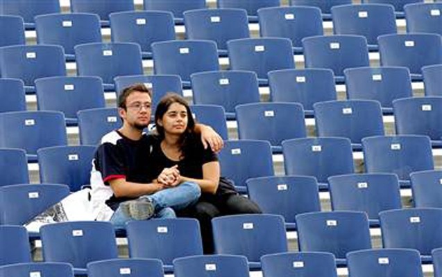 stadionda-bos-yeri-doldurmaq-tecrubesi-
