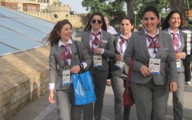 guleruz-qadin-polisler-