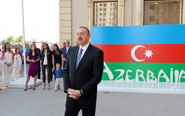 ilham-eliyev-idmancilarla-gorusdu-