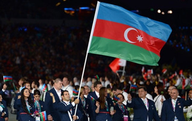 baki-2015de-azerbaycanin-bayragini-kim-dasiyacaq