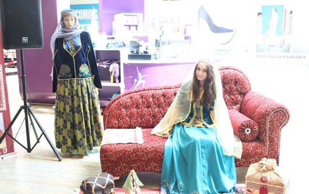 milli-geyim-sergisi-