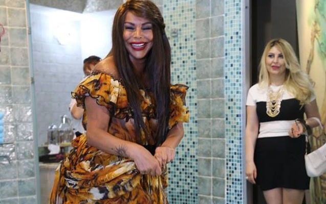 eteyi-suya-girdi-caresini-bele-tapdi-