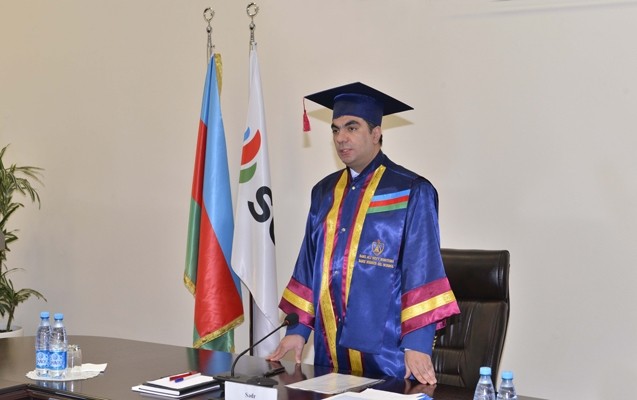 baki-ali-neft-mektebinde-elmi-suranin-son-iclasi