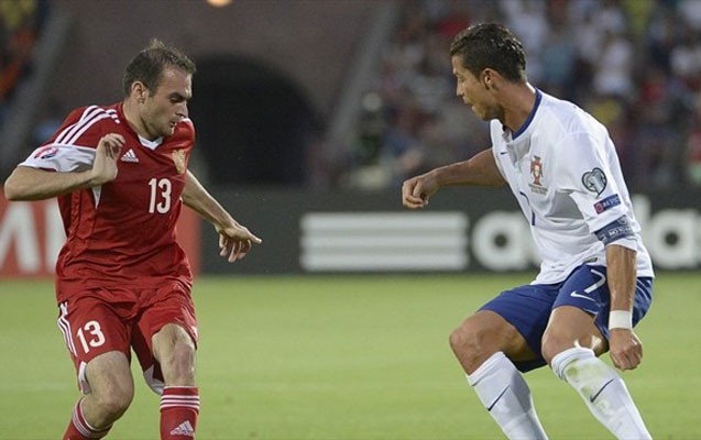 ronaldo-ermenistana-3-qol-vurdu