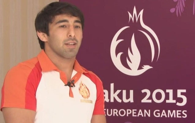 ermniy-uduzandan-sonra-basimi-qaldira-bilmdim