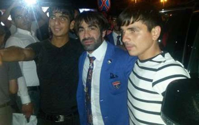 sumqayitlilar-cempionlarini-bele-qarsiladilar-