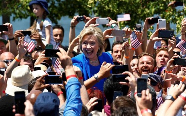 hillari-klintonun-ilk-mitinqinden-