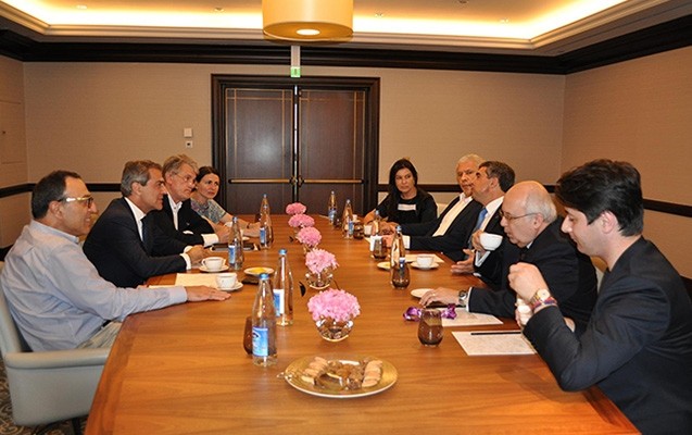 bolqaristan-prezidenti-merkezin-uzvleri-ile-gorusub