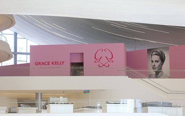 qreys-kelli-sergisinin-en-maraqli-eksponatlari-
