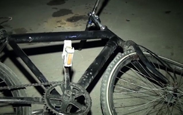 13-yasli-velosipedcini-masinla-vurub-oldurdu-