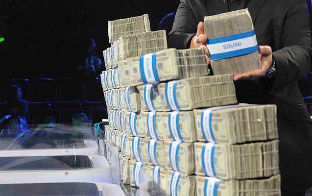 banklardan-rekord-meblegde-emanet-geri-cekildi-