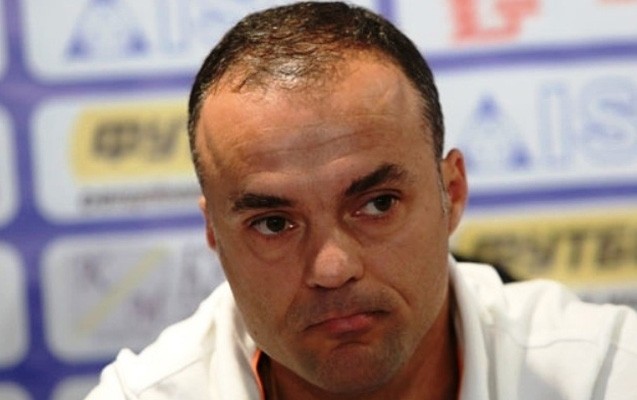 siyaseti-futbola-qatmaq-lazim-deyil