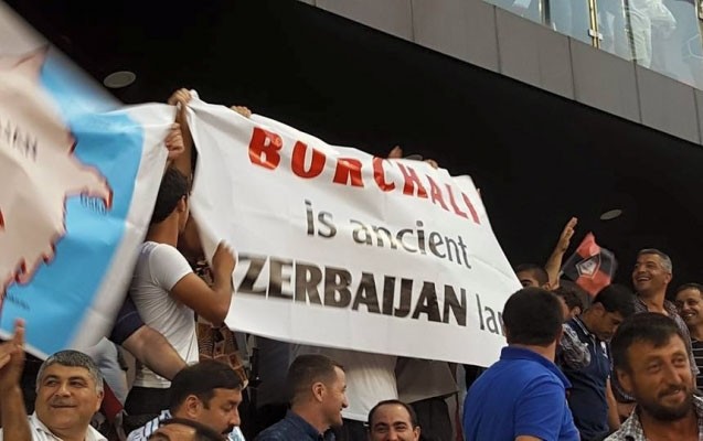 pankartlar-acildi-gurcu-bayragi-yandirildi-