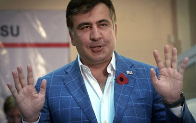 putin-meni-olumle-hedeleyir-