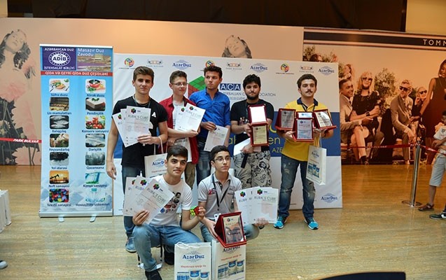 azerbaycanda-ilk-defe-olaraq-kubik-rubik-birinciliyi-kecirildi