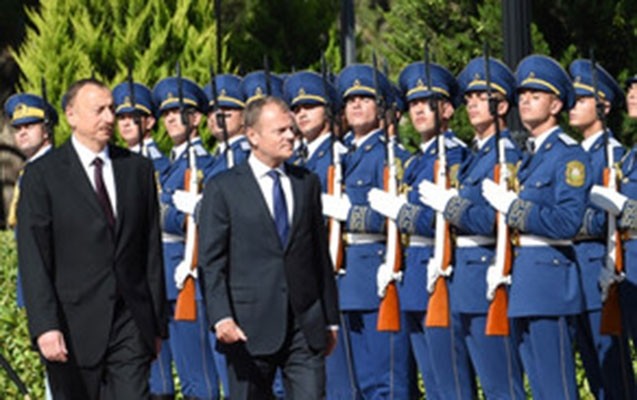 donald-tuskun-azerbaycana-seferi-basa-catdi