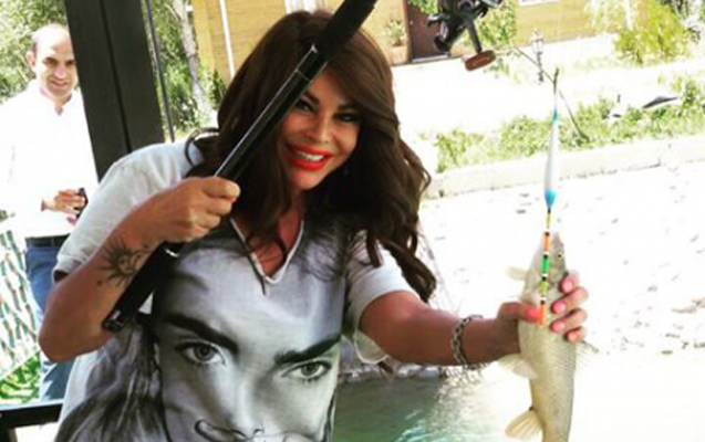 aygun-kazimova-baliq-ovunda-