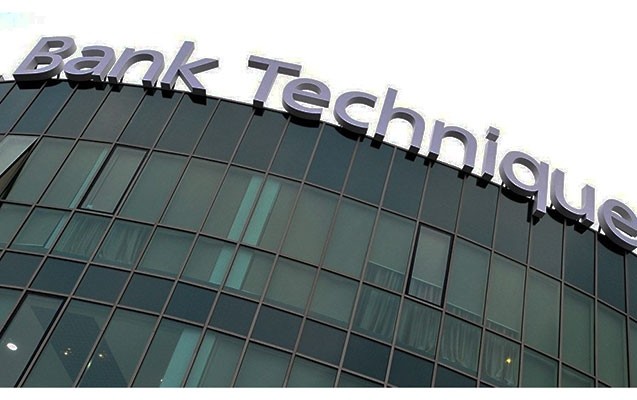 azerbaycanda-daha-bir-bank-batir-