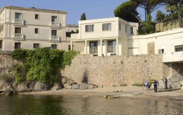 kral-villasina-gore-denizi-hasarladi-