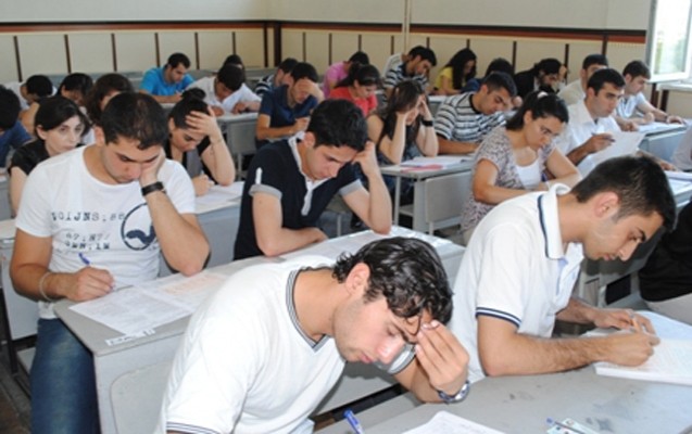 kim-ne-qeder-bal-toplayib-