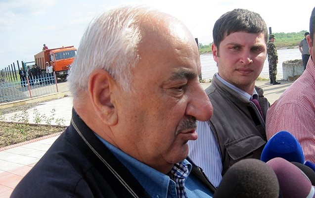 abid-serifov-iscilere-maas-vermir-