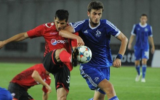 uefa-dinamonu-cezalandirdi-