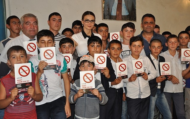 qenire-pasayeva-siqarete-yox-dedi-