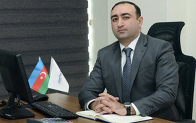 azericardin-rehberi-vezifeden-getdi-