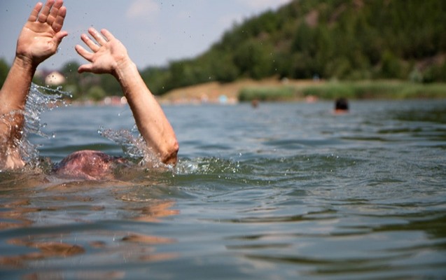 xezerde-novbeti-facie-
