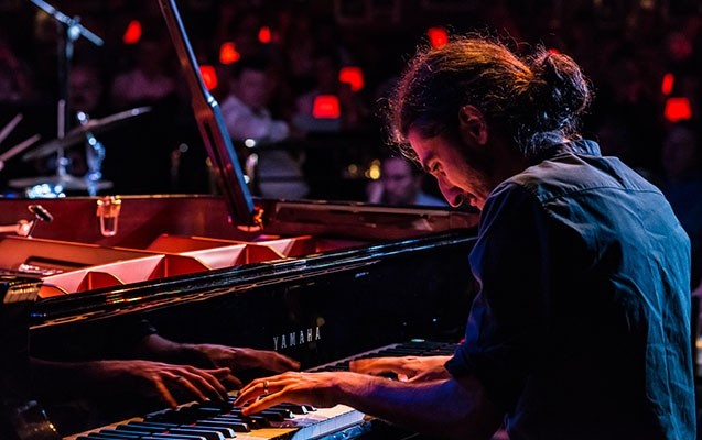 sarabski-londonun-ronnie-scotts-klubuna-azerbaycan-caz-musiqisinin-inceliklerini-getirir-