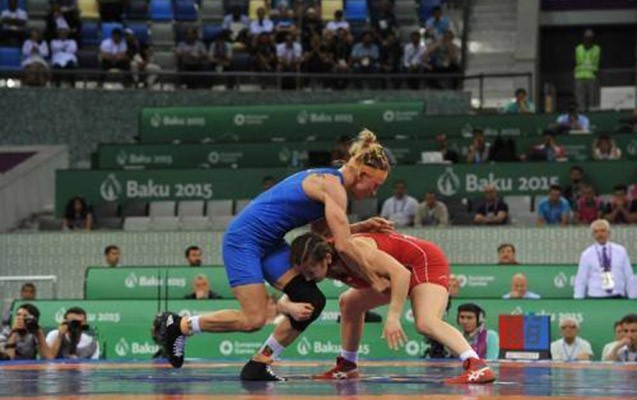 iki-qadin-gulescimiz-dunya-cempionu-oldu-
