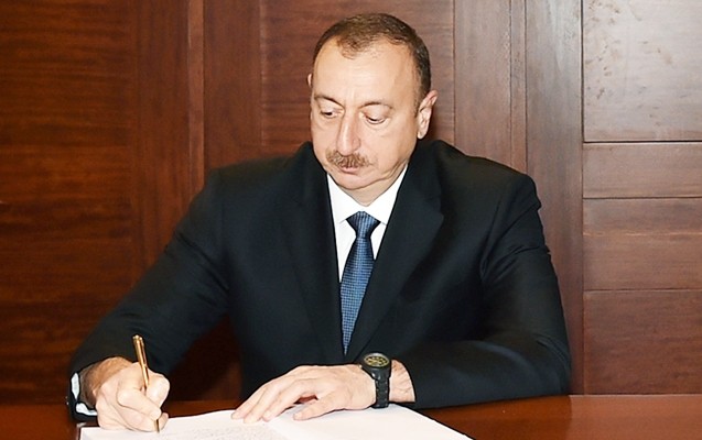 prezident-jurnalisti-teltif-etdi-