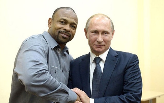 putin-meshur-bokscuya-soz-verdi-