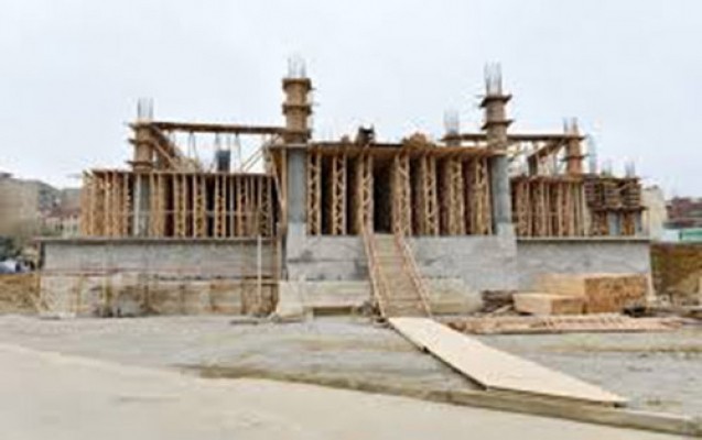 muselmanlar-ucun-iqametgah-tikilir-