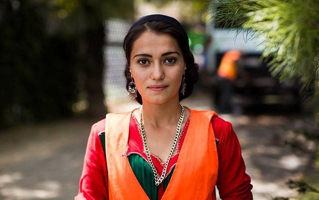 19-yasli-tacik-de-o-siyahida-