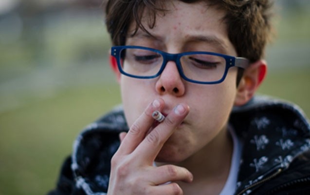 azerbaycanda-siqaret-qadagasi-