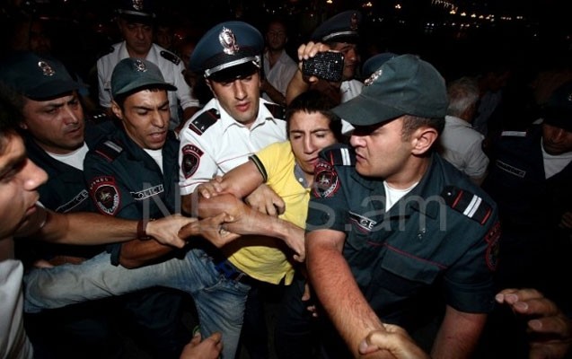 irevan-yene-qarisdi-