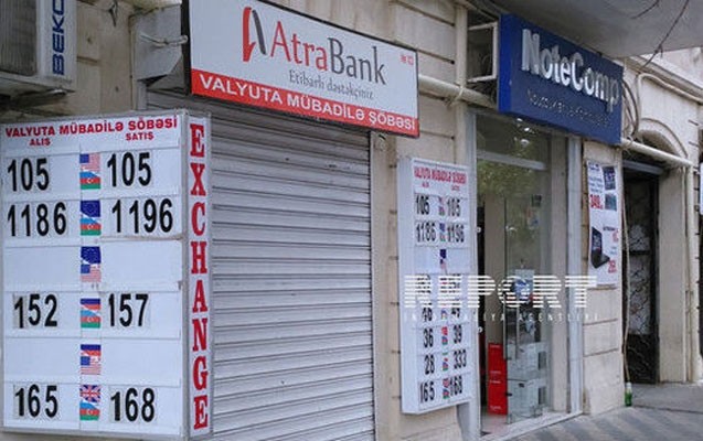 bakida-banklar-dollar-satisini-dayandirib-