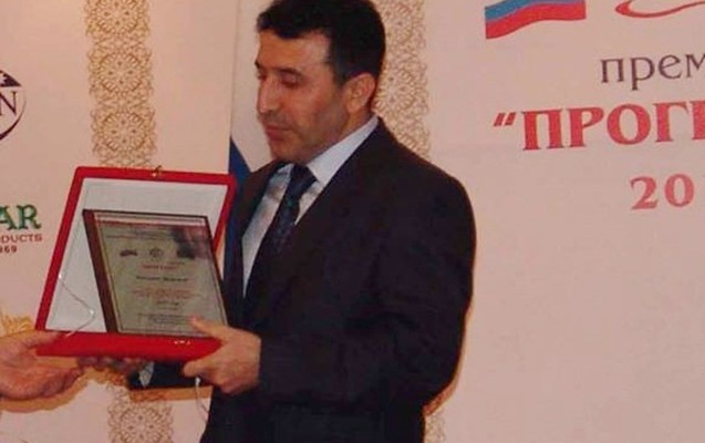 azerbaycanda-meshur-sirketin-rehberine-10-min-