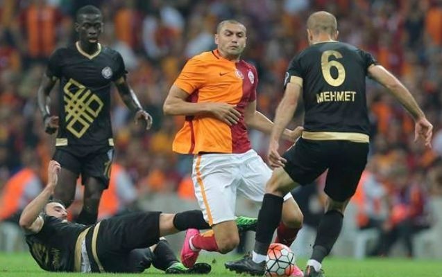 qalatasaray-dogma-meydanda-debutanta-uduzdu-