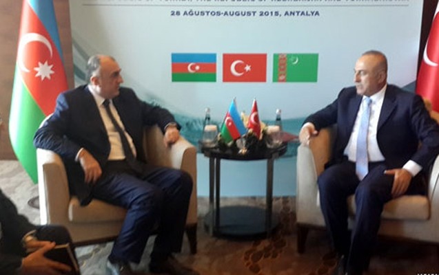 memmedyarov-cavusoglu-ile-gorusdu-